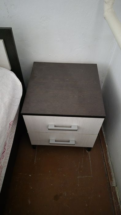 Сервант в комплекте пачти новый