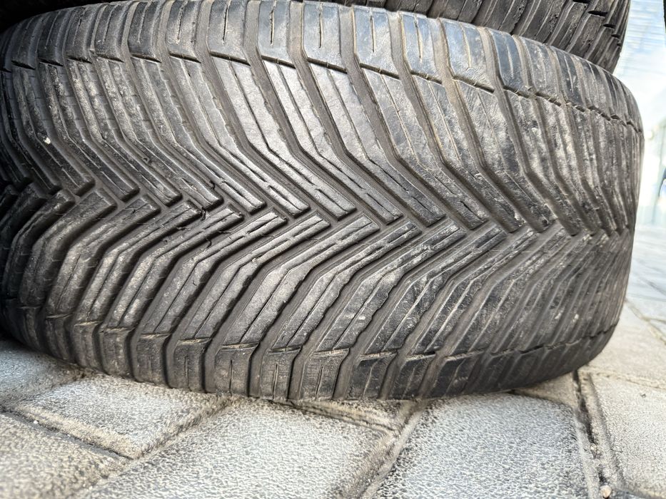 MICHELIN orginal made in U.S.A 235/45/18