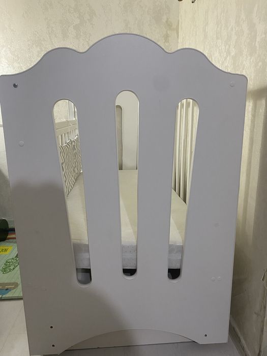 Продам детскую кроватку