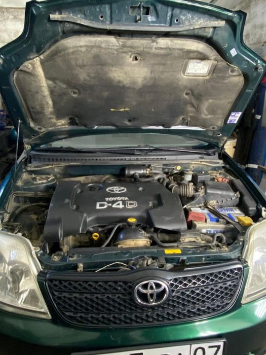 Продам Тойота Королла 2001