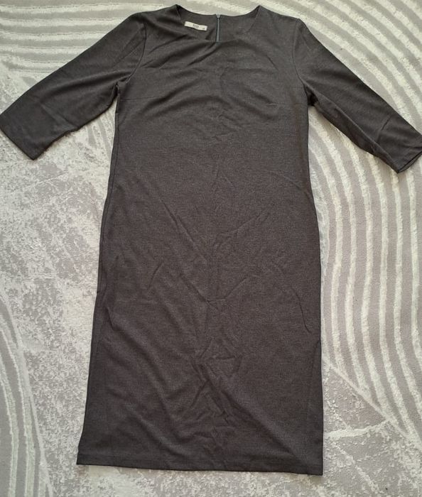 Продам два платья