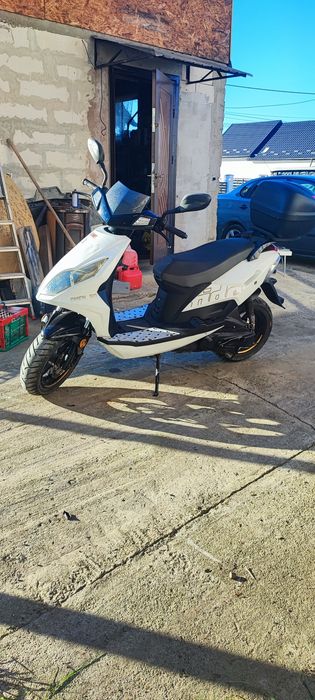 Vind  scuter RIDE  OMEN 50  data  fabricatiei 2014  dețin  doar actul de  vînzare cumpărare între proprietar și cumpărător in 25 05  2019