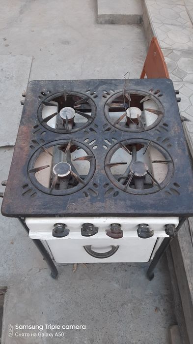 Sotiladi gaz Plita VA kir yuvish mashinasi