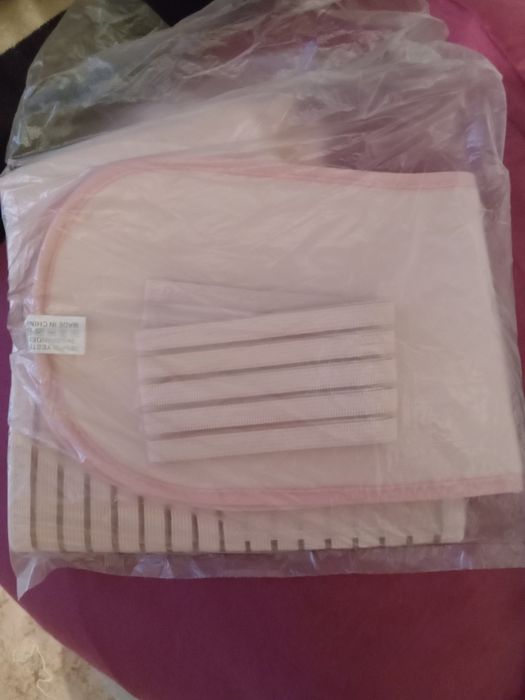 Компрессионные чулки и бандаж для беременных