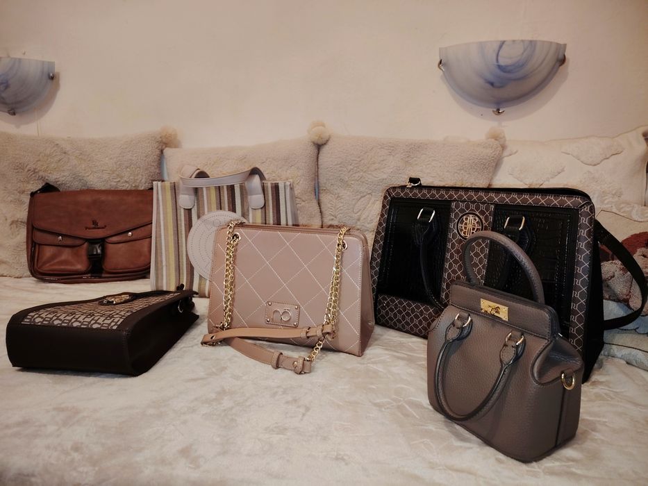 Всички чанти за 80 евро.Нови