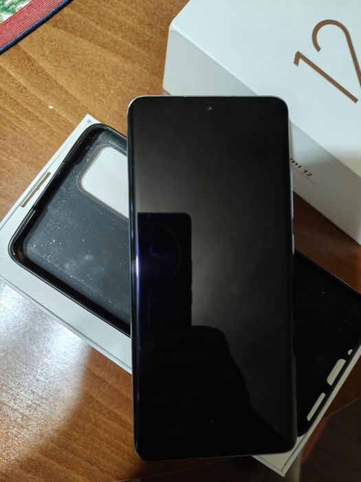 Като Нов! Xiaomi 12 8/256GB | Snapdragon 8 Gen 1 | AMOLED 120Hz | 50MP OIS | Harman Kardon |