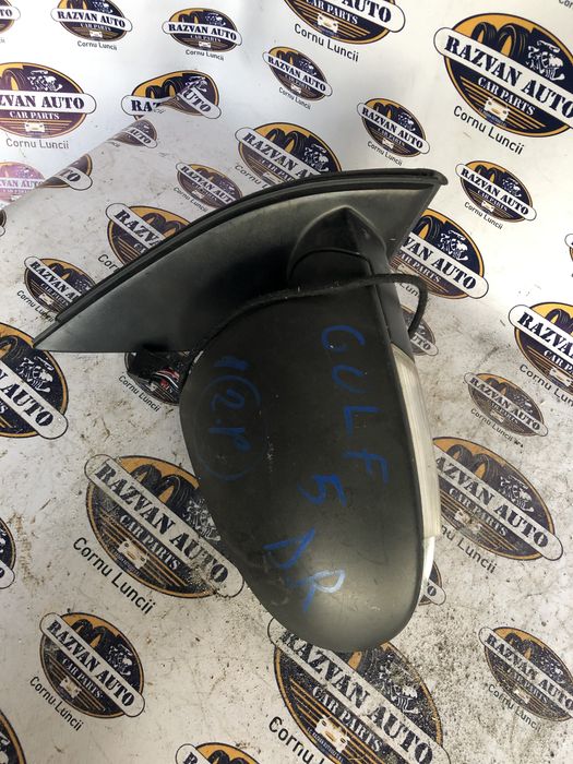 oglinda dreapta incompleta  volkswagen golf 5