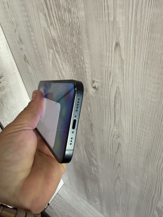 Vand iphone 13 de 128 gb
