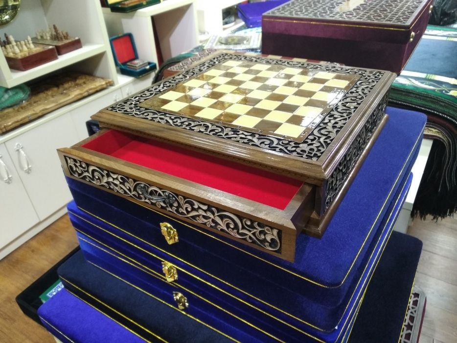 Резные Шахматы, ручная работа оптом.
