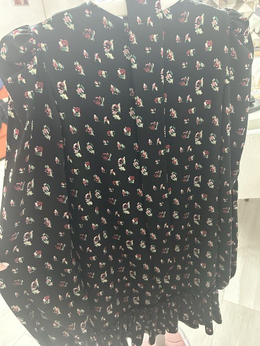 Продам женские платья