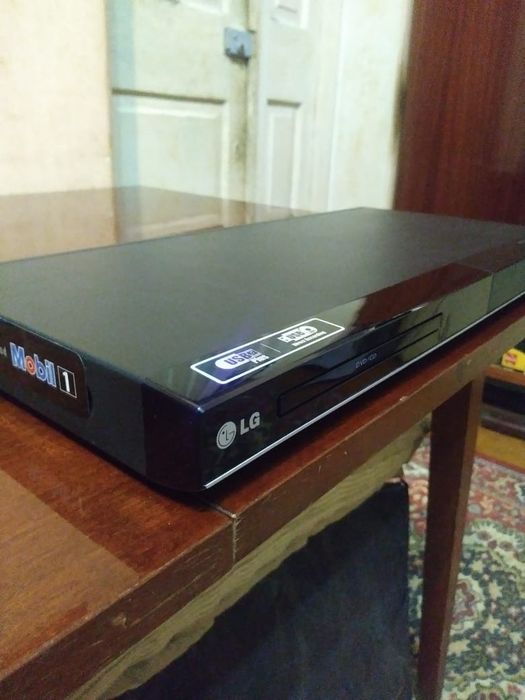 Продам DVD  плеер LG