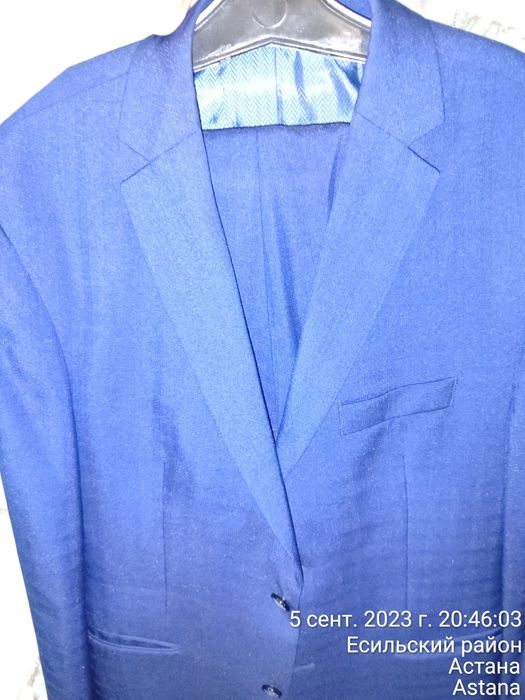 Продам мужской костюм.