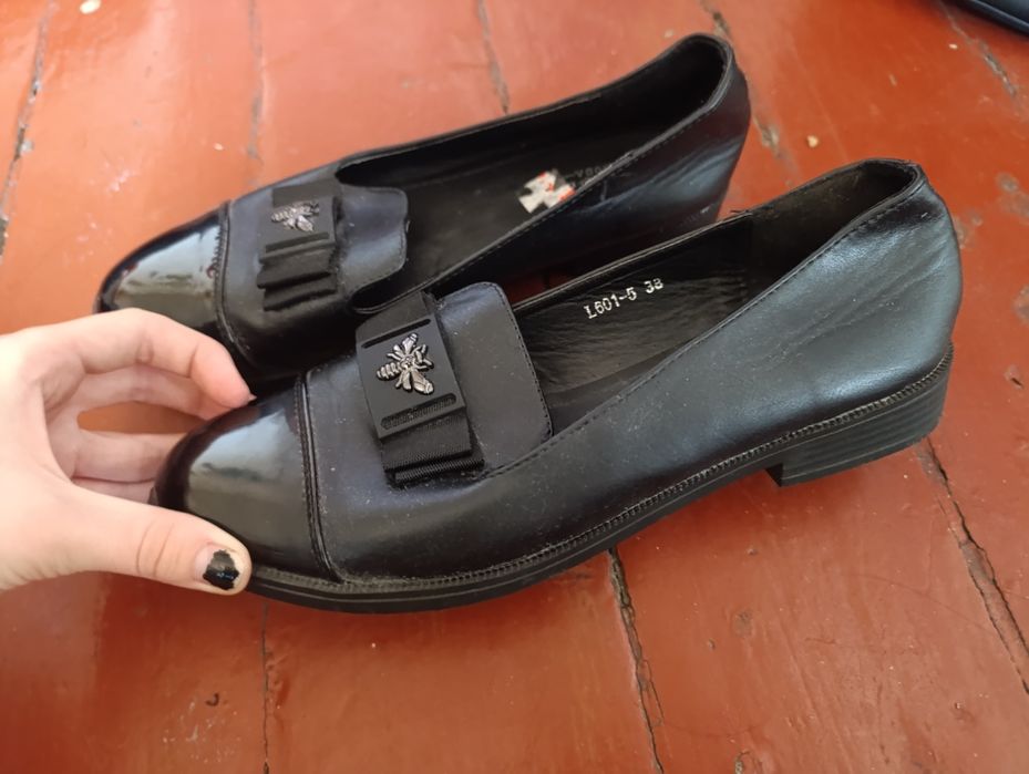 Туфли отдам бесплатно