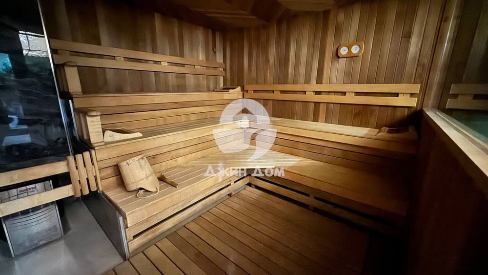 Продава се Многостаен апартамент в Бургас, Сарафово - 1000 кв.м за 964 €/кв.м - Снимка #2