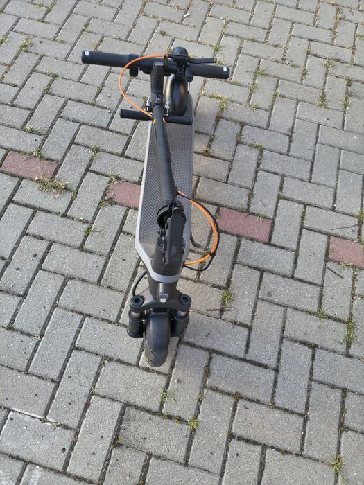 Trotinetă Electrică Ninebot Segway Seria E2 + Ghidon Suplimentar Copii + Încărcător
