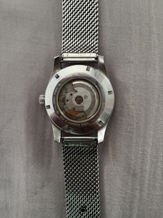 Ceas claude benard pozele nu sunt clare ceasul arata f bine