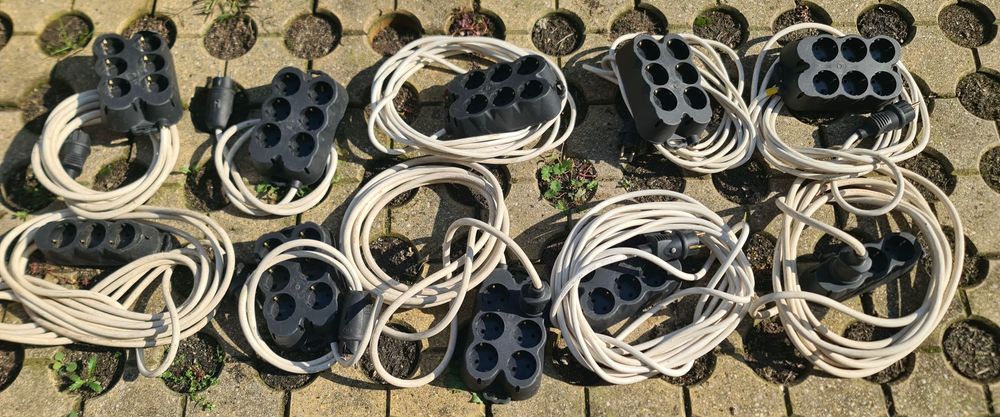 pachet 10 triple/multiprize, lungimi de 2/6/10m, stechere cauciucat