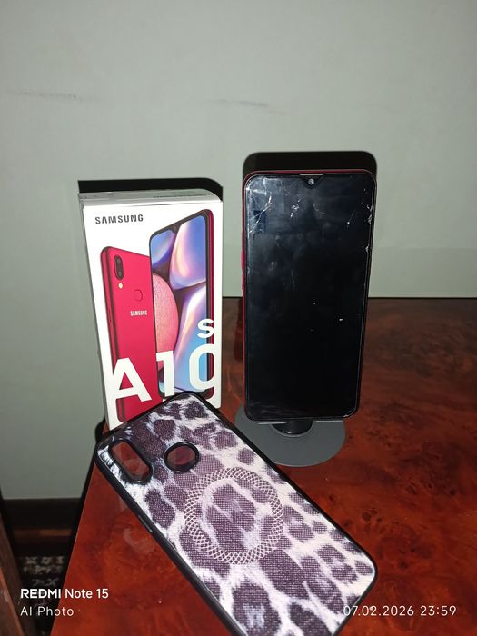 Samsung A10s sotiladi srochno!!!
