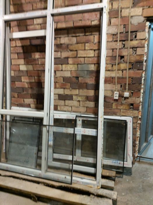 Продам оконные рамы