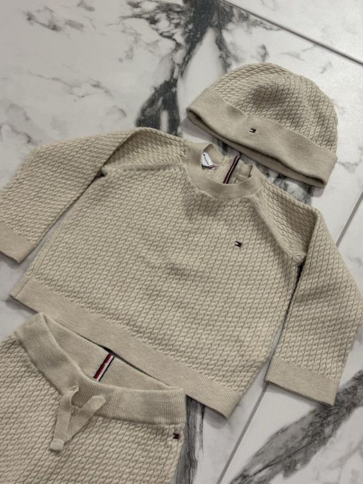 Комплект Tommy Hilfiger 74 блуза, панталон и шапка