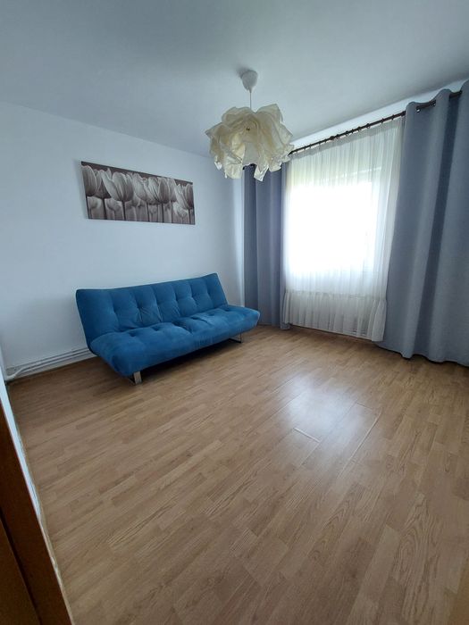 De vânzare - apartament 2 camere, decomandat.