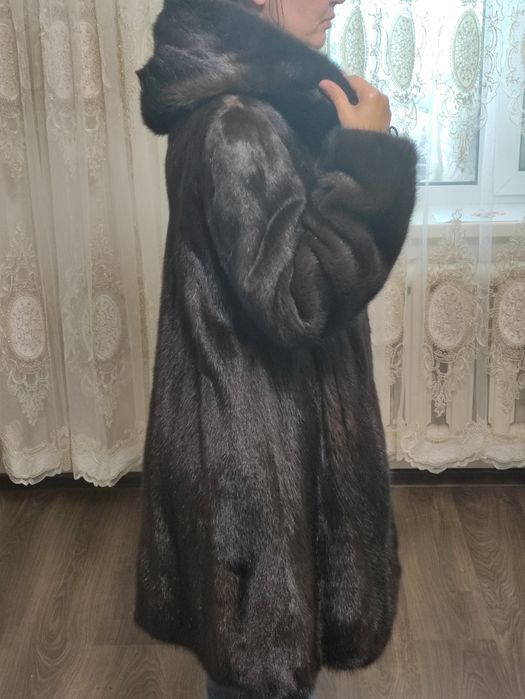 Продам норковую шубу, 300000