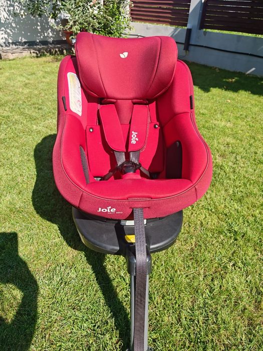 Vând Scaun auto JOIE Spin 360° Merlot, Isofix, 0-18 kg, rosu
