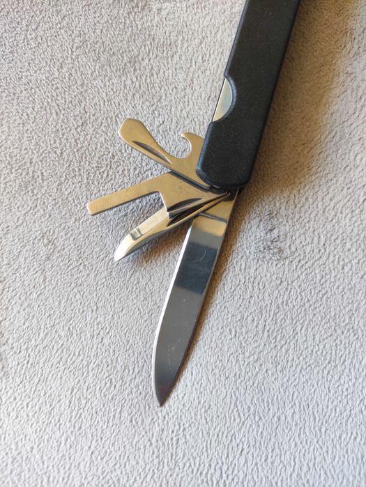 Briceag/ Cleste/ Patent multifunctional