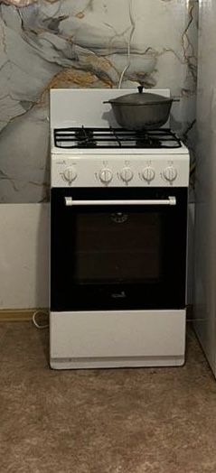 Продам газ плиту