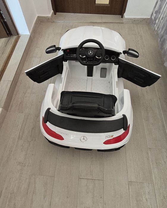 Masina electrica Mercedes