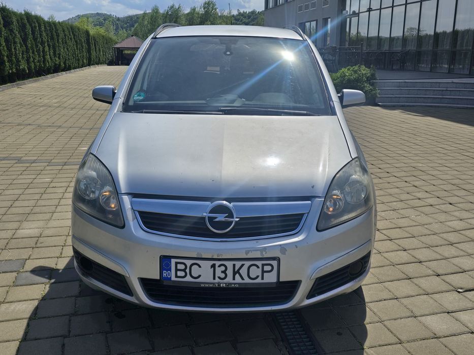 Vând Opel Zafira B 7 locuri