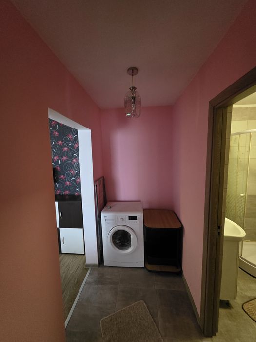 Vând apartament 2 camere semidecomandat etaj 1