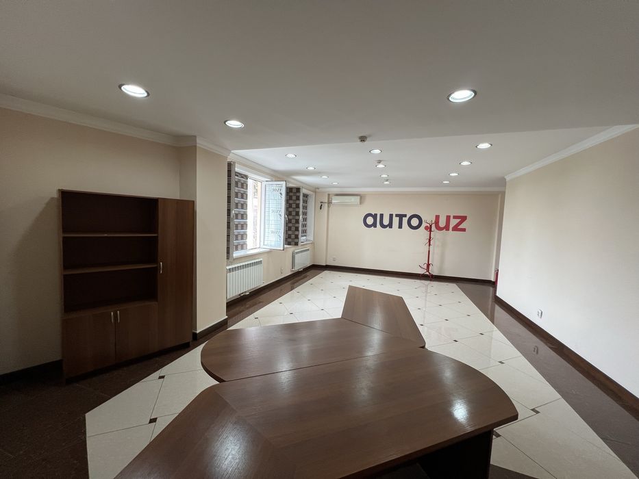 Аренда под офис 2 минут от метро Айбек 52кв м! 950у.е