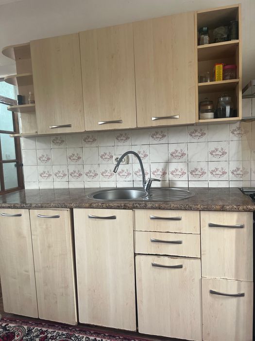 Продам кухонный гарнитур б/у