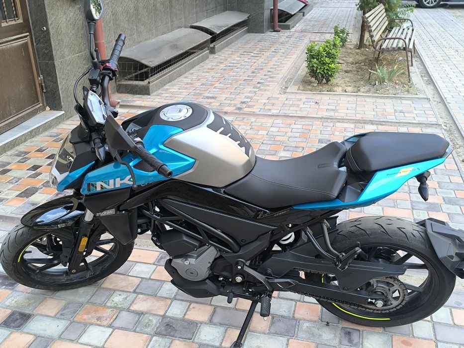Продаю мото CFMOTO 250 NK