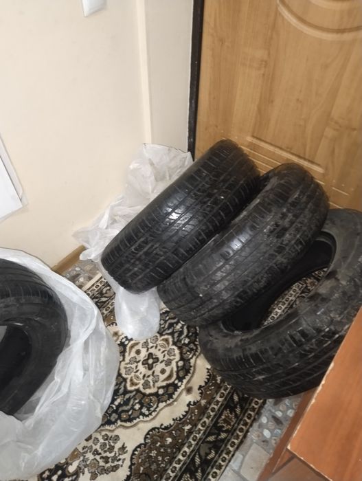 Продам шины почти новый