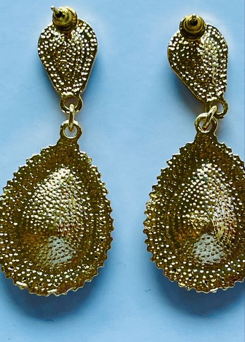 Много красиви модерни обеци зелен камък Германия