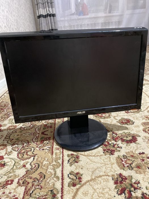 Манитор сатылады , 60 герц , разришение 1366:768