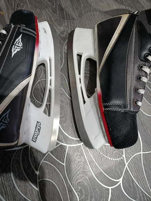 Продам мужские коньки