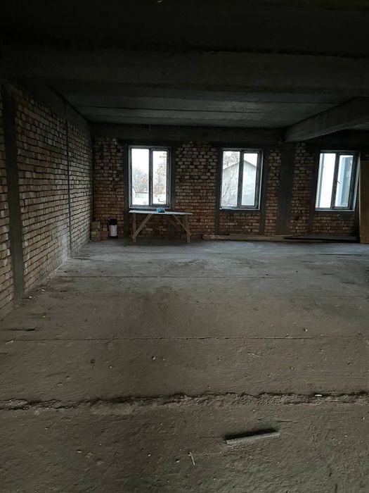 Сдаётся Здание Вдоль Дороги 1800м2 Орн:Ракат (N146)
