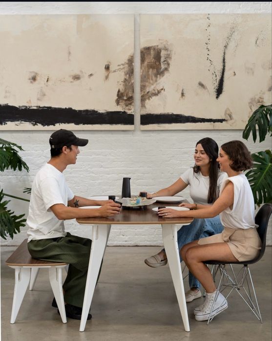 Стол для кухни легко собираемый