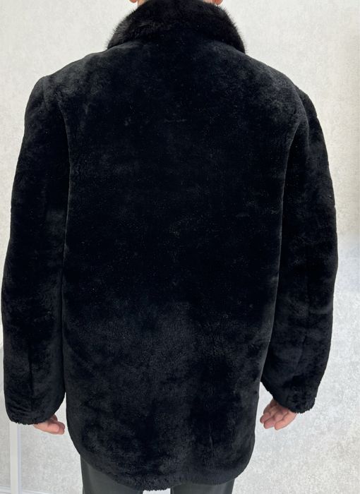 Продам шубу цигейковую