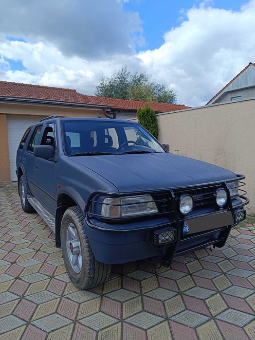 Vând/schimb Opel Frontera