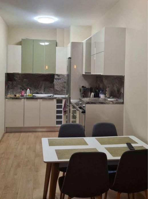 Дава се под наем Двустаен апартамент в Пловдив, Кючук Париж - 74 кв.м за 400 € - Снимка #1