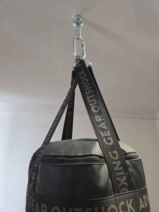 БОКСОВ ЧУВАЛ, 32 кг, Черен