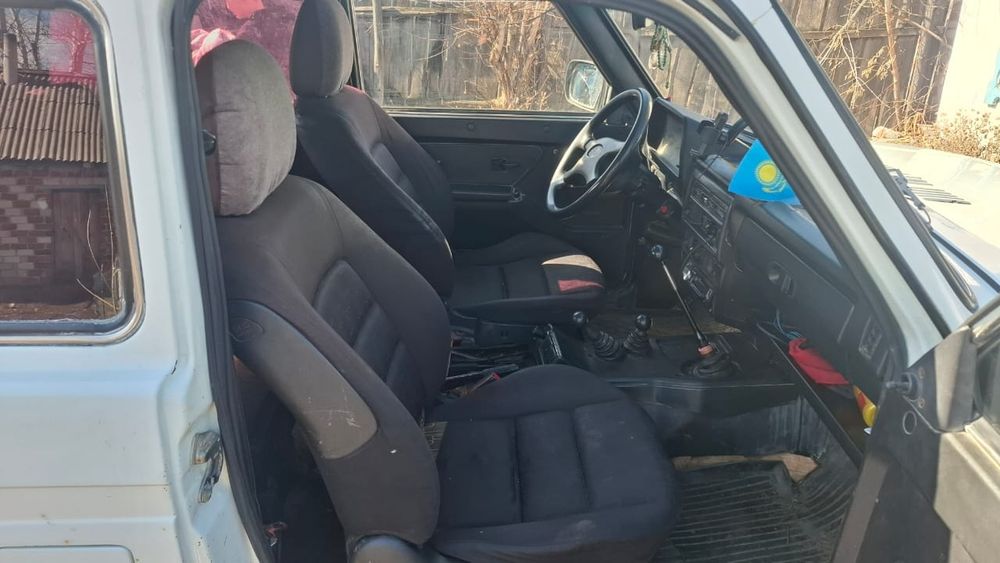 Продам нива 2012 год