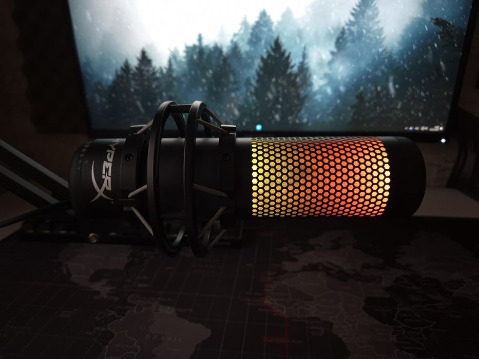 Микрофон HyperX QuadCast S