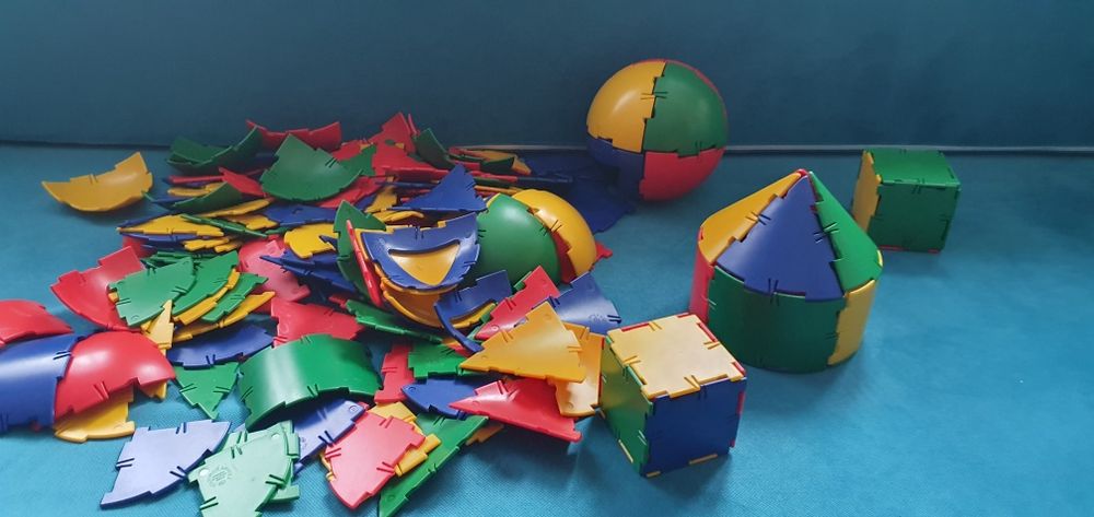 Развивающие конструкторы "Полидрон"