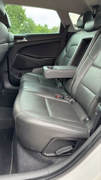Hyundai Tucson 1,7CRDI , cutie automata