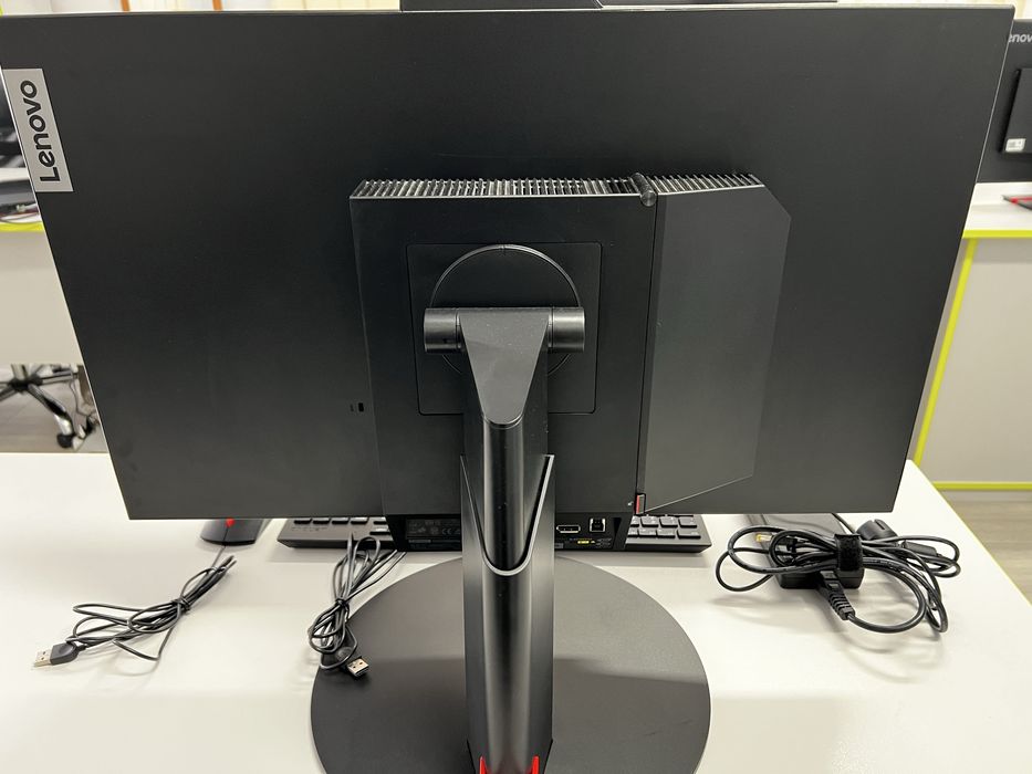 Lenovo m720q Desktop (ThinkCentre)